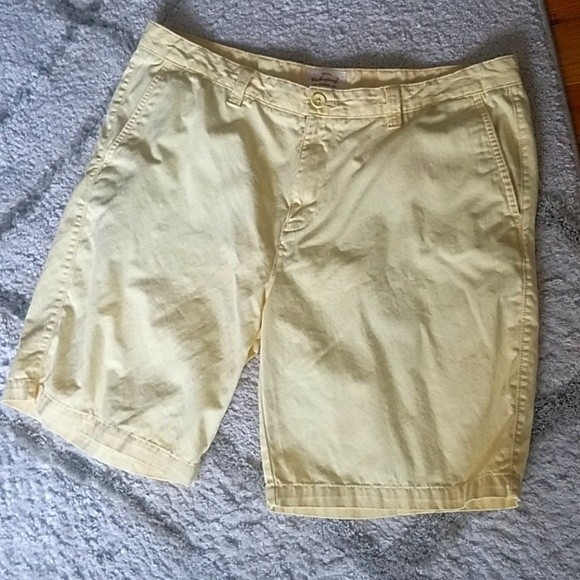 - Original vintage weatherproof yellow men's shorts size 40W - Picture 1 of 6
